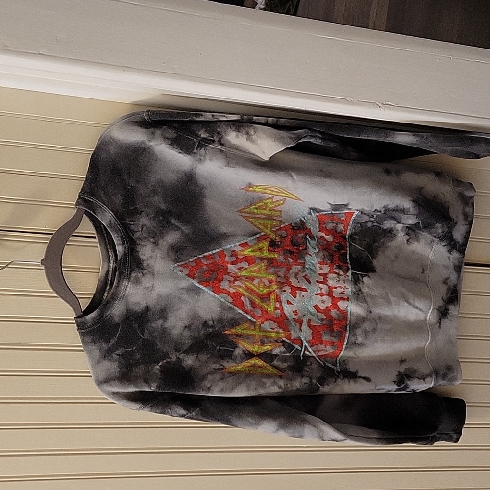 Def Leppard Crew Neck